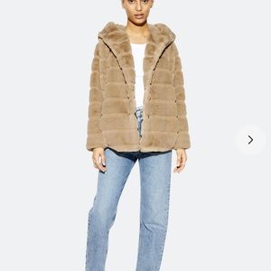 NWT Apparis Goldie coat in taupe size L